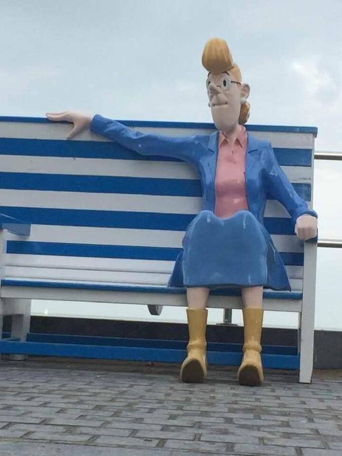 Studio De Strandloper Met 1 Zetelbed En 1 Bedkast Apartment Middelkerke Bagian luar foto