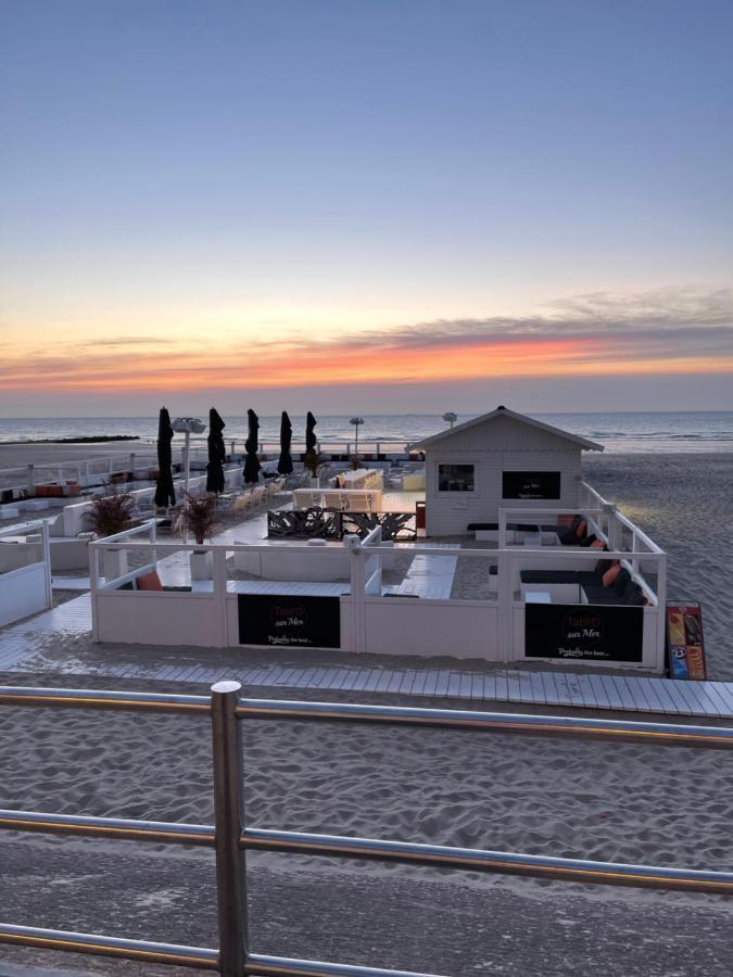 Studio De Strandloper Met 1 Zetelbed En 1 Bedkast Apartment Middelkerke Bagian luar foto