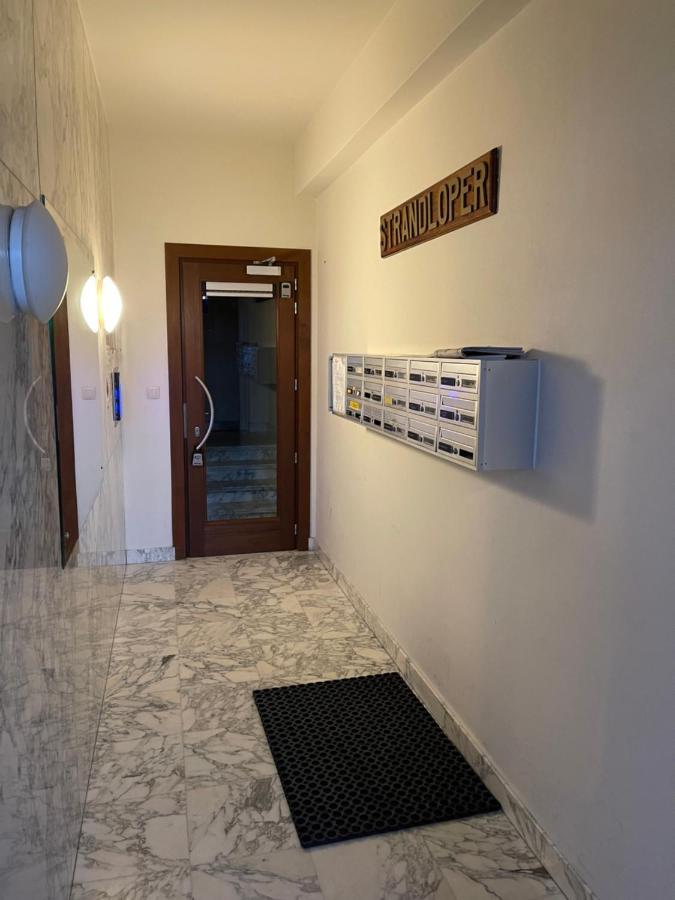 Studio De Strandloper Met 1 Zetelbed En 1 Bedkast Apartment Middelkerke Bagian luar foto